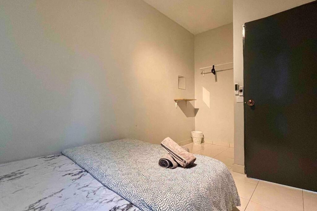Moderm Spacious 6Pax S Pice Penang Bayan Lepas Bagian luar foto